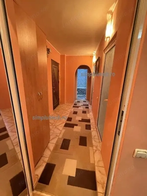 Decomandat Centrala Proprie Loc de Parcare 2 camere Piata Resita - imagine 5