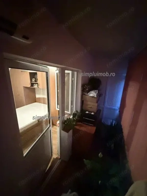 Decomandat Centrala Proprie Loc de Parcare 2 camere Piata Resita - imagine 4