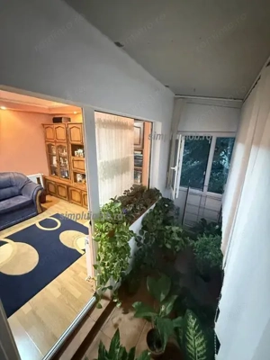 Decomandat Centrala Proprie Loc de Parcare 2 camere Piata Resita - imagine 2