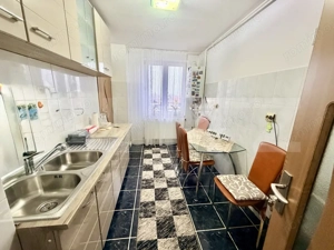 Apartament cu 3 camere, complet utilat – gata de mutare,Cugir,langa piata mica - imagine 4