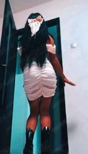 Bună, sunt o persoană 