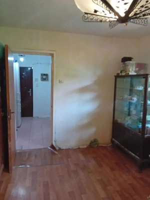 Vand apartament 3 camere Berceni Piata Covasna