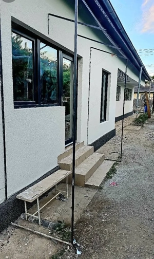 Casa la curte, Comuna Gherăseni jud. Buzău Preț in   - imagine 6