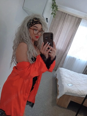 Bună dragii mei sunt Andreea ,tânăra si sociabila 