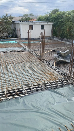  Echipă 4 meseriași în construcții   Executăm lucrări rapide și de calitate!