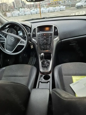 Opel astra j 2010 - imagine 4