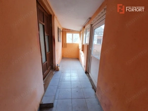 Casa de vanzare cu 3 camere si teren de 1008 mp - Deta - imagine 9