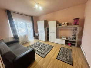 Garsonieră de închiriat, lângă sala sporturilor 