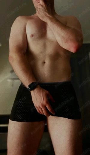 Moreno,  Detin locatie,  fac si Deplasari la Hotel sau pensiune.  Massage Oils!