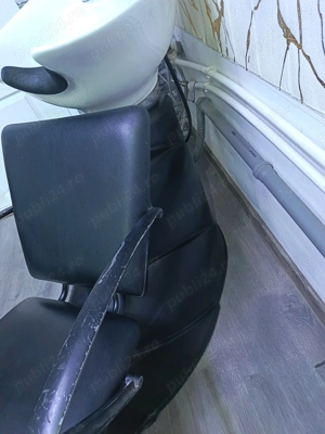 Vând scafa frizerie în stare bună de funcționare  - imagine 2