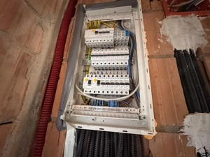 Sanandrei, Duplex pe PArter , 3 Dormitoare, 2 bai, Dresing, Perete Dublu - imagine 12