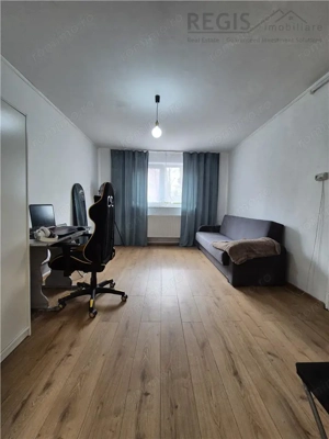 Garsoniera cu loc de parcare si boxa