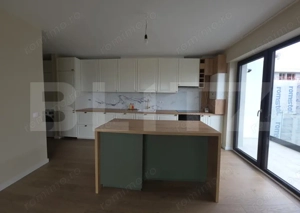 Apartament modern– 3 camere, 2 băi, terasă 37 mp, parcare subterana inclusă