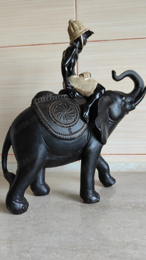 Elefant rasina dura 36 cm