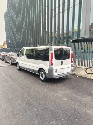 vand renault trafic 8+1 - imagine 4