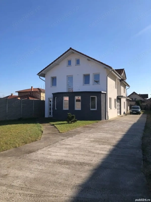 BRASADAS vinde casa în zona Micro 17 teren 9.5 ari 240mp. - imagine 2