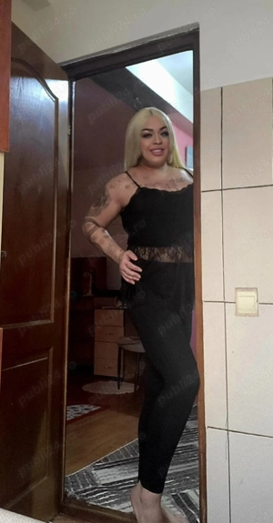 Adella transexuala prima dată în România 
