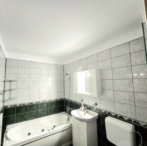 Apartament cu 2 camere,  centrala proprie, acoperis zona Soarelui  - imagine 5