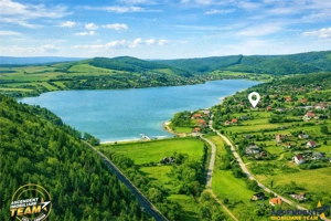 FILM!Terenuri intravilane,3 parcele, remarcabil areal,lacul Padureni,Moasca, Covasna