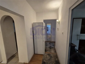 APARTAMENT SUPERB 3 CAM,  PIATA SUDULUI OBREGIA - imagine 3