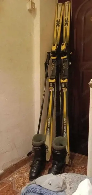 schiuri cu clăpari și bețe