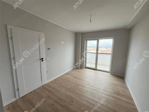 Apartament la cheie cu 3 camere si balcon zona Pictor Brana Selimbar