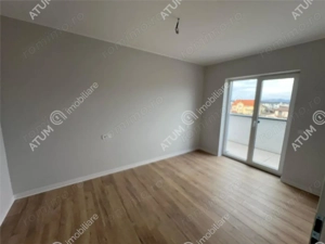 Apartament la cheie cu 3 camere si balcon zona Pictor Brana Selimbar