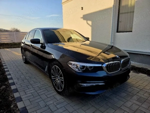 BMW Seria 5 G30 Model 520d - imagine 3