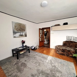 De vanzare apartament cu 4 camere , confort și liniște