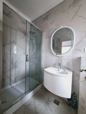 Aproape de benzinaria ESO. Casa cu 5 camere. Cu dormitor la parter. - imagine 4