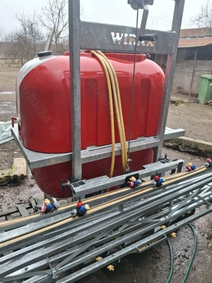 Mașină de plantat cartofi mașina de scos cartofi și un ierbicidator  - imagine 8