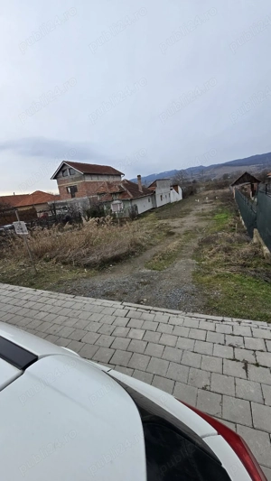 Vand Teren Intravilan La ASFALT