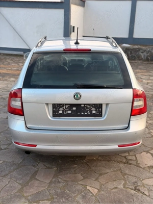 Skoda Octavia 2 Facelift 1.6 TDI - imagine 7