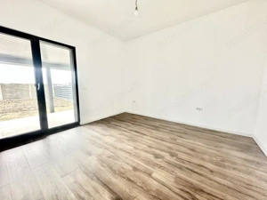 Duplex pe parter cu 3 camere si pod mansardabil - 275 mp de teren - Mosnita  - imagine 10
