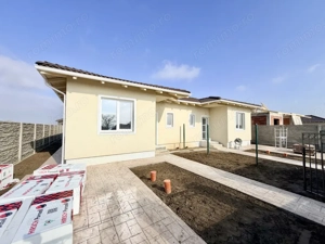 Duplex cu 3 camere - Cartier Asfaltat - Mosnita