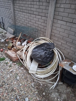 Ofer lemne de goc contra debarasare resturi