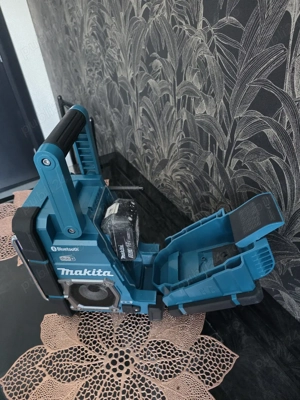 Radio Makita DMR 301 - imagine 2