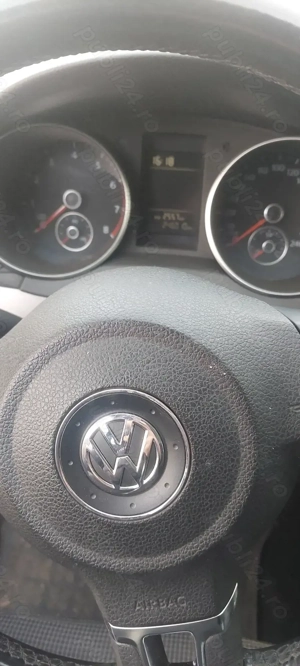  Vand volkswagen golf 6 tsi ,reviziile facute doar la reprezentanța,fără accident,accept orice test. - imagine 8