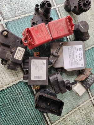 Vând relee clima dif. Vw sharan - imagine 5