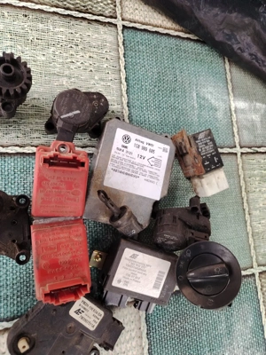 Vând relee clima dif. Vw sharan - imagine 3