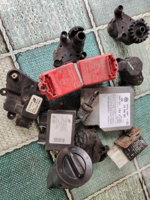 Vând relee clima dif. Vw sharan - imagine 4