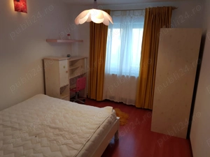 Inchiriez apartament cu 4 camere in Zamca - imagine 6