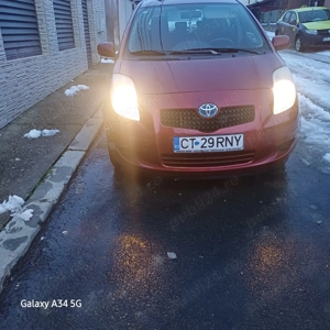 Vând Toyota yaris  - imagine 2