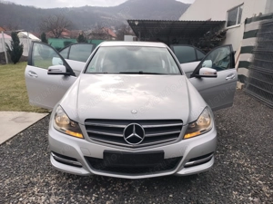 Mercedes C 180 Avangarde 6+1 viteze Euro 5 Navigatie - imagine 4