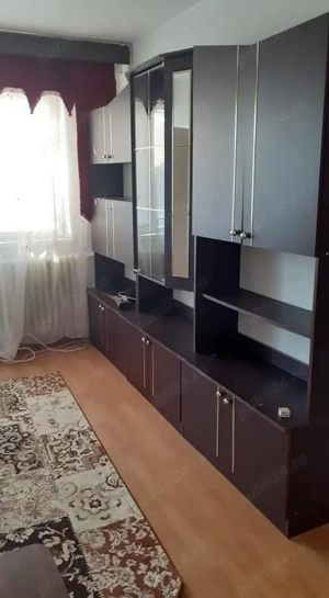 Proorietar,inchiriez ap.2 camere