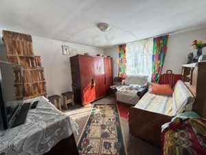 Casa Batraneasca la 8 km de Topoloveni - imagine 18