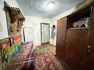 Casa Batraneasca la 8 km de Topoloveni - imagine 11