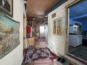 Casa Batraneasca la 8 km de Topoloveni - imagine 5