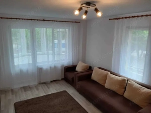 Central - Vanzare apartament 3 camere - Str. Semanatorilor - imagine 3
