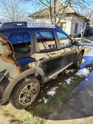 Vând Duster 1.5 dci 2017 - imagine 8
